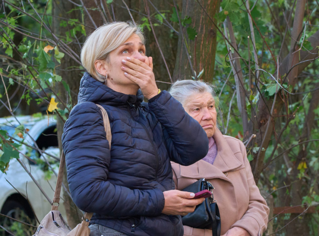 Displaced Ukrainians need clarity about their future, EU regions