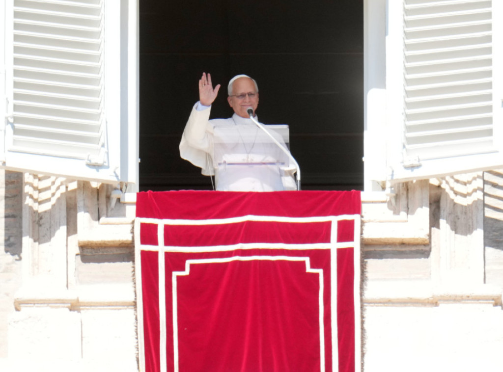 Papa Lav XIV uputio prvu poruku nakon operacije i zahvalio vernicima