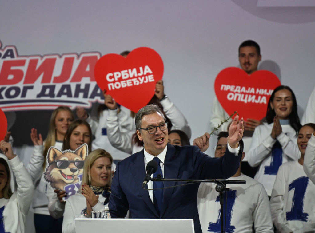 U Novom Sadu počeo predizborni skup liste "Ujedinjena Srbija"