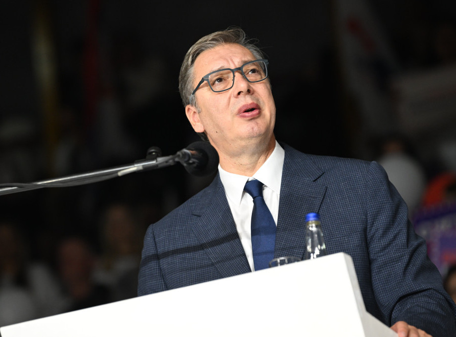 Vucic: I will never give up on fight for even better Serbia